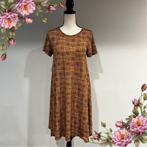 LuLaRoe short‎ sleeve Carly swing hi - low dress